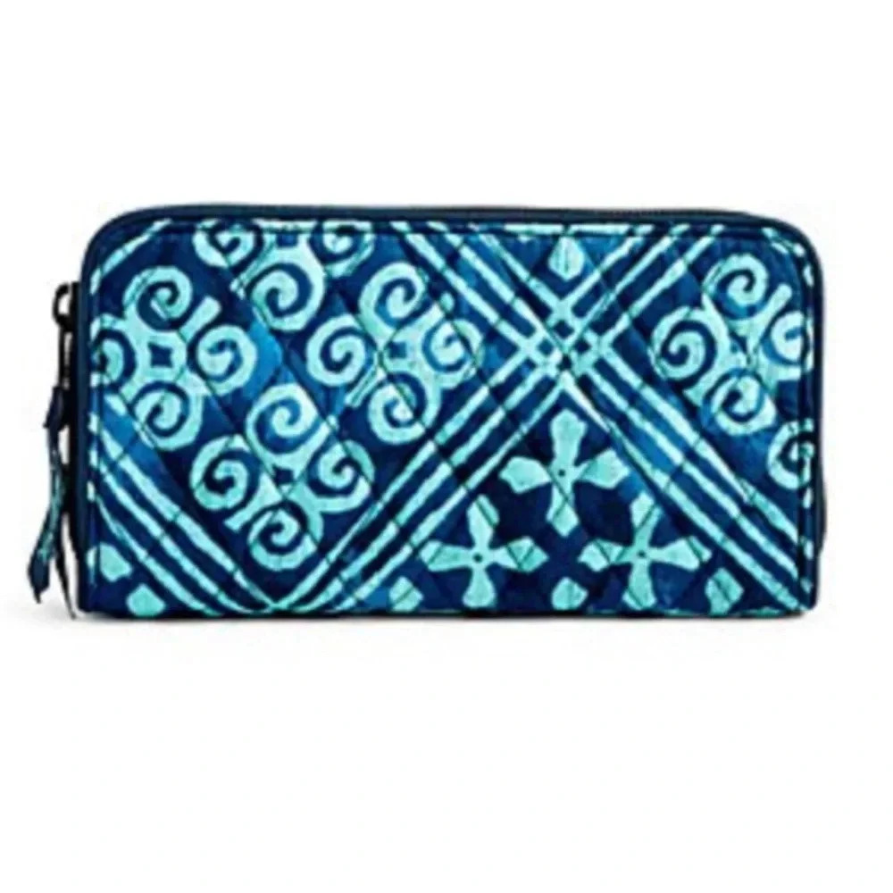 Vera Bradley‎ RFID Georgia Wallet Cuban Tile
